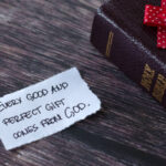 How to Pick the Perfect Gift When You’re on a Tight Budget